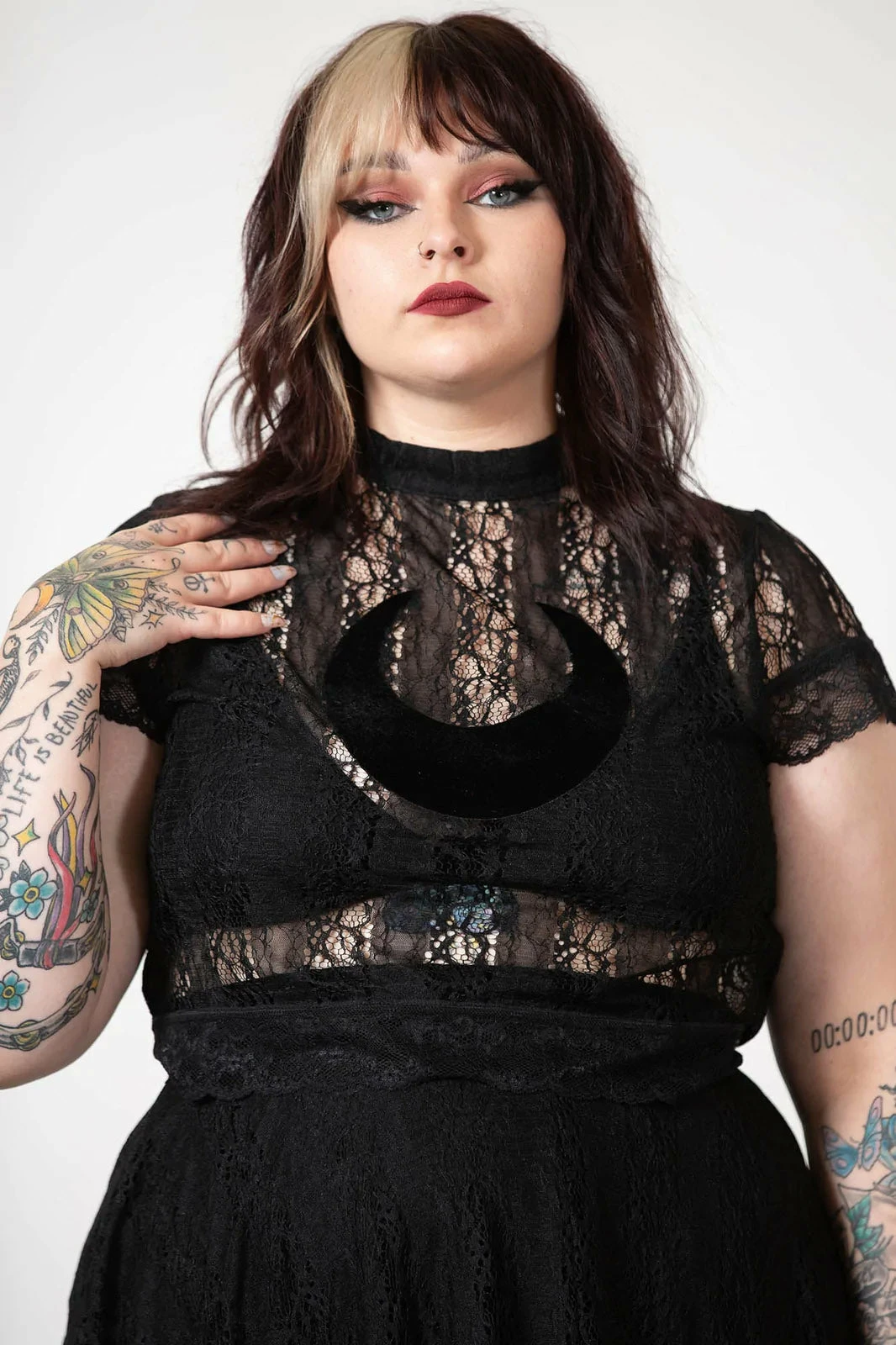 KILLSTAR Moon Rays Lace Crop Top 6 KILLSTAR Moon Rays Lace Crop Top - Image 4