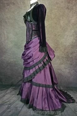Gallery Serpentine Amethyst Victorian Skirt