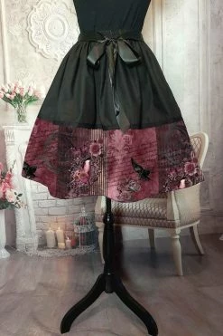 Gallery Serpentine Gothic Memento Mid Length Skirt