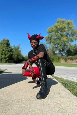 VampireFreaks Emo Striped Arm Warmers [Black/Red] -AKUMU INK shop ARMWARMER