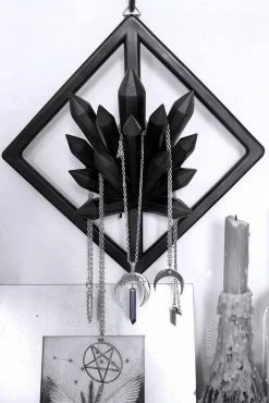 KILLSTAR Crystal Wall Hanger [Black] -AKUMU INK shop Black f5ba2372 685a 4149 9f40 b588c57d2b5f