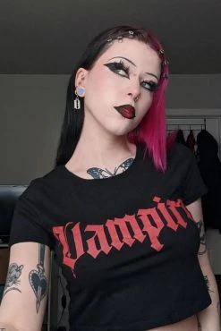 VampireFreaks I'm A Vampire Crop Top -AKUMU INK shop Emo Clothing