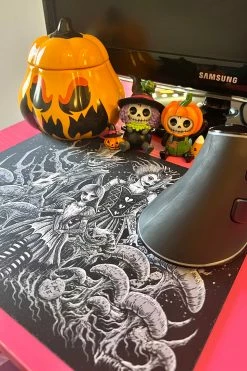 VampireFreaks Malice In Wonderland Mouse Pad -AKUMU INK shop Goth Tim Burton Mouse Pad