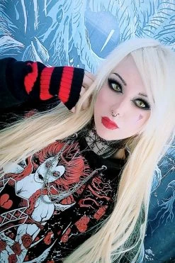 VampireFreaks Bloodthirst Striped Leg Warmers [BLACK/RED] -AKUMU INK shop Gothic Alice in Wonderland c9ca1d14 d92b 4e12 ae77 9a44d309ccd6