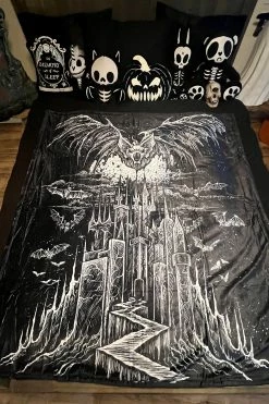 VampireFreaks Vampire Castle Throw Blanket