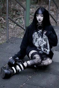 VampireFreaks Love At First Bite Striped Leg Warmers [Black/White] -AKUMU INK shop Gothic Girl Fashion