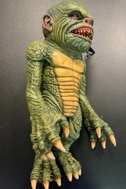 TRICK OR TREAT STUDIOS Ghoulies II: Fish Ghoulie Movie Prop -AKUMU INK shop Gremlins Puppet Prop Ghpoulie