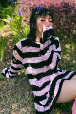 Catalyst Pastel Pink/Black Striped Distressed Sweater -AKUMU INK shop Ha0112ff0b1e241de880a87500ce0e14etcopy