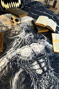 VampireFreaks Howl At The Moon Werewolf Throw Blanket -AKUMU INK shop IMG 1826