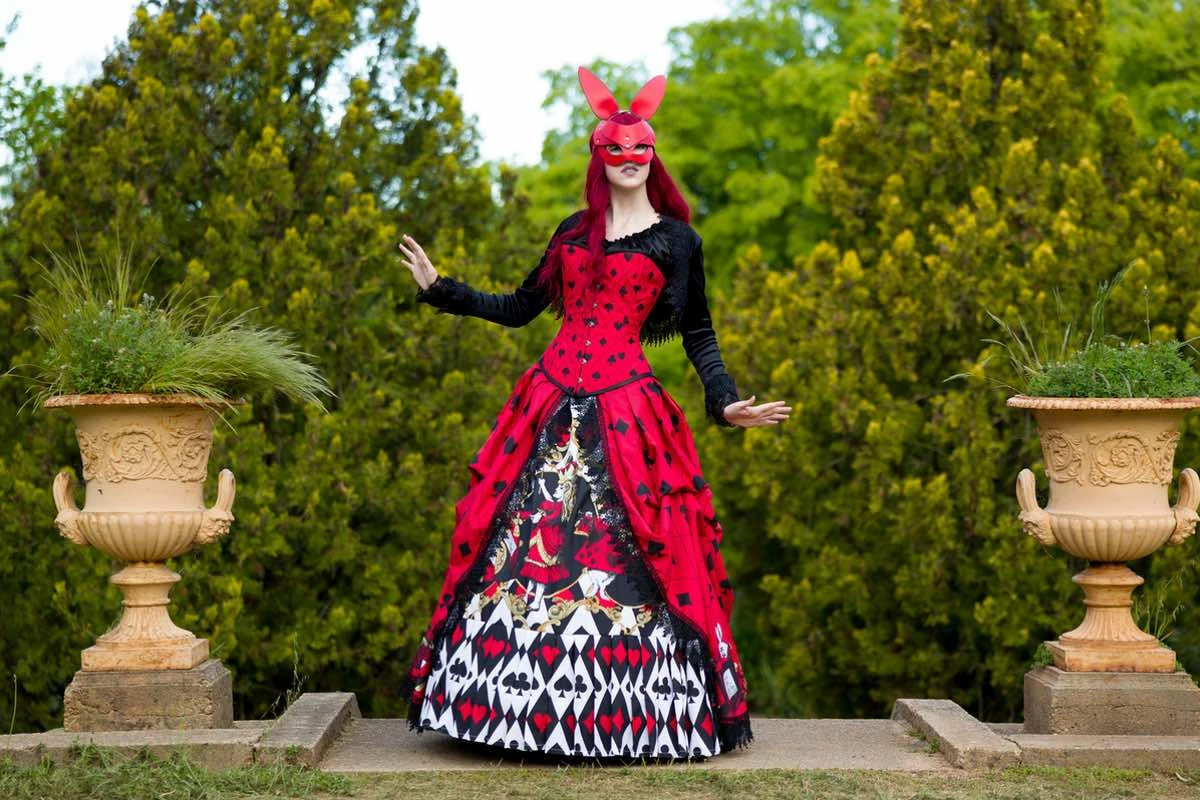 Gallery Serpentine Queen Of Hearts Alice In Wonderland Victorian Corset Gown 10 Gallery Serpentine Queen Of Hearts Alice In Wonderland Victorian Corset Gown - Image 8