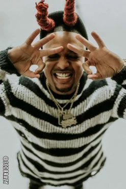 Catalyst White/Black Striped Distressed Sweater -AKUMU INK shop Sco1