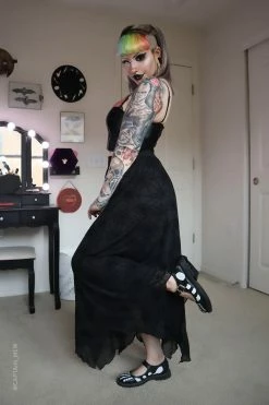 FOREST INK Spider Web Mesh Maxi Skirt [with Liner] -AKUMU INK shop Spider web mesh maxi skirt with liner5 600x900copy