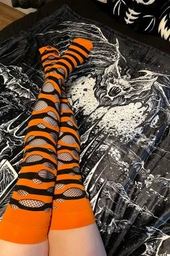 VampireFreaks Vampire Castle Throw Blanket -AKUMU INK shop Spooky House Decor Inspo