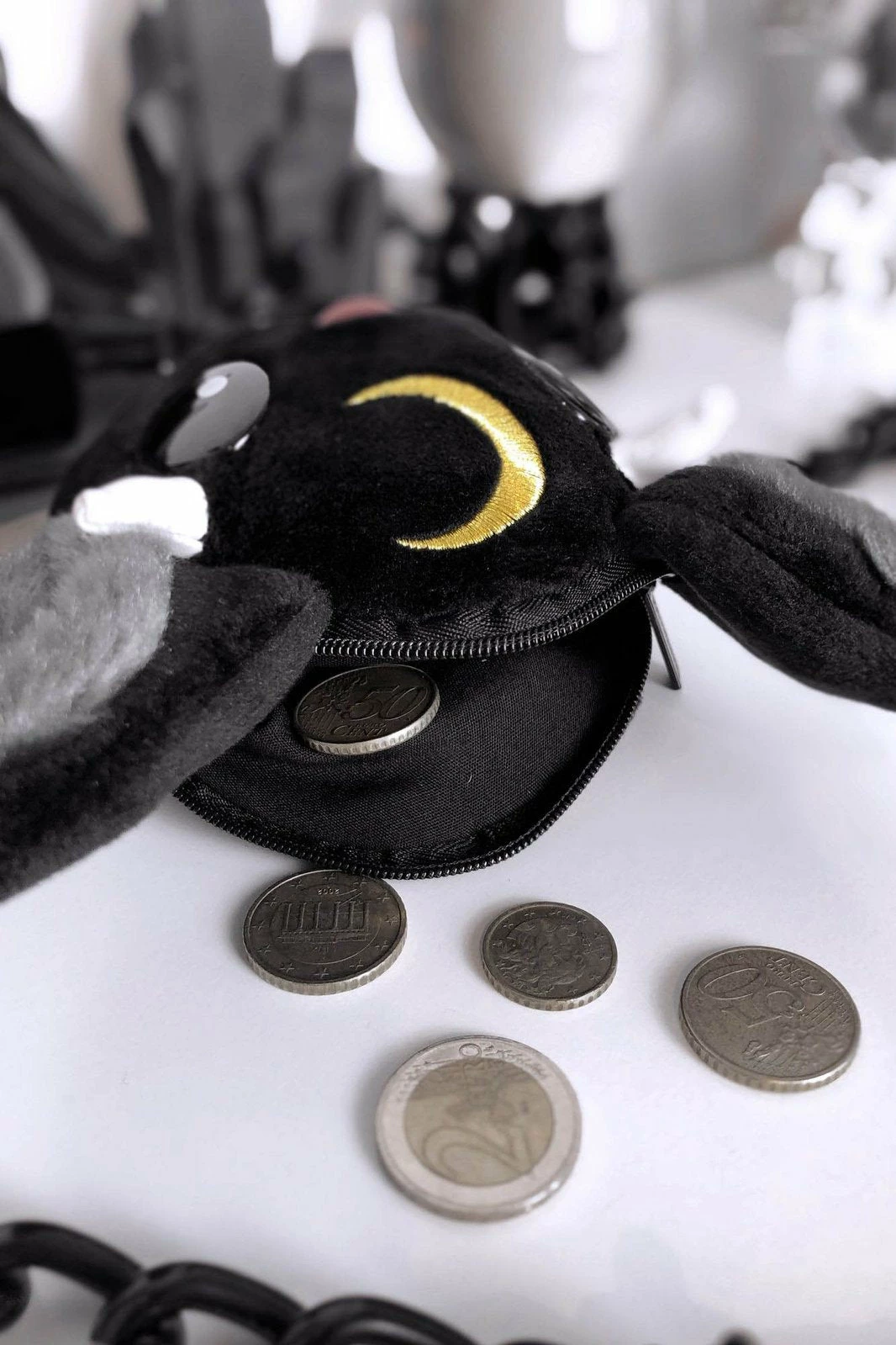 KILLSTAR Vampir Coin Purse 4 KILLSTAR Vampir Coin Purse - Image 2