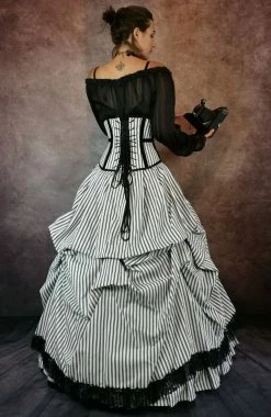 Gallery Serpentine Victorian Picnic Gown -AKUMU INK shop chemise 2
