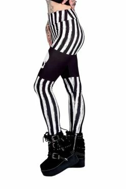 Too Fast Black & White Striped Skull Leggings -AKUMU INK shop dddf