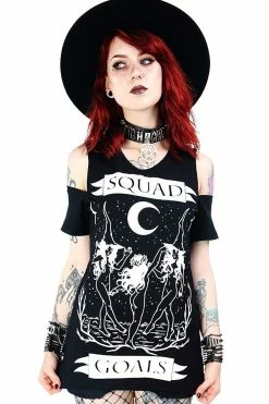 RESTYLE Squad Goals Cold Shoulder T-Shirt -AKUMU INK shop eng pl Black witches cold shoulder T shirt Squad Goals 1842 3