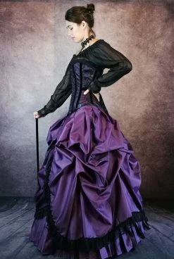 Gallery Serpentine Amethyst Majestica Palace Gown -AKUMU INK shop ens7