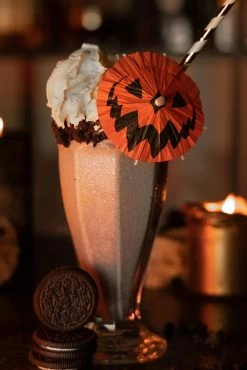 LIVELY GHOSTS Spooky Cocktail Umbrellas [PUMPKIN]