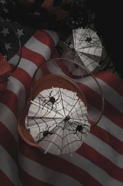 LIVELY GHOSTS Spooky Cocktail Umbrellas [SPIDERS] -AKUMU INK shop how to have a gothic summer