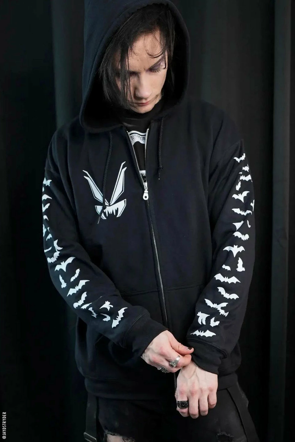 VampireFreaks VF Bat Sleeves Zipper Hoodie 5 VampireFreaks VF Bat Sleeves Zipper Hoodie - Image 3