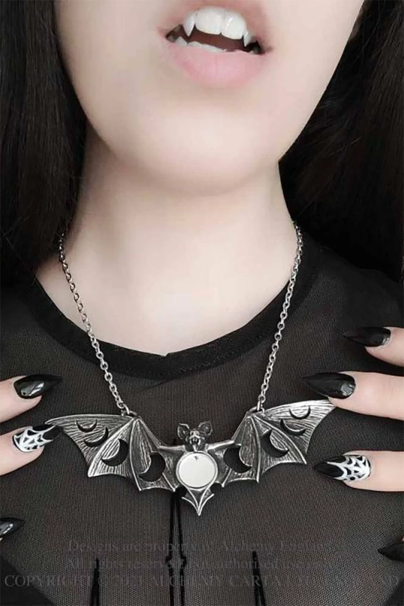 Alchemy Lunaeca Necklace 4 Alchemy Lunaeca Necklace - Image 2