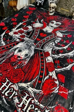 VampireFreaks Queen Of Hearts Throw Blanket -AKUMU INK shop queen of hearts blanket 05