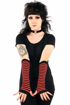 VampireFreaks Emo Striped Arm Warmers [Black/Red] -AKUMU INK shop red armwarmers