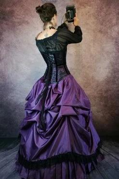 Gallery Serpentine Amethyst Majestica Skirt Set