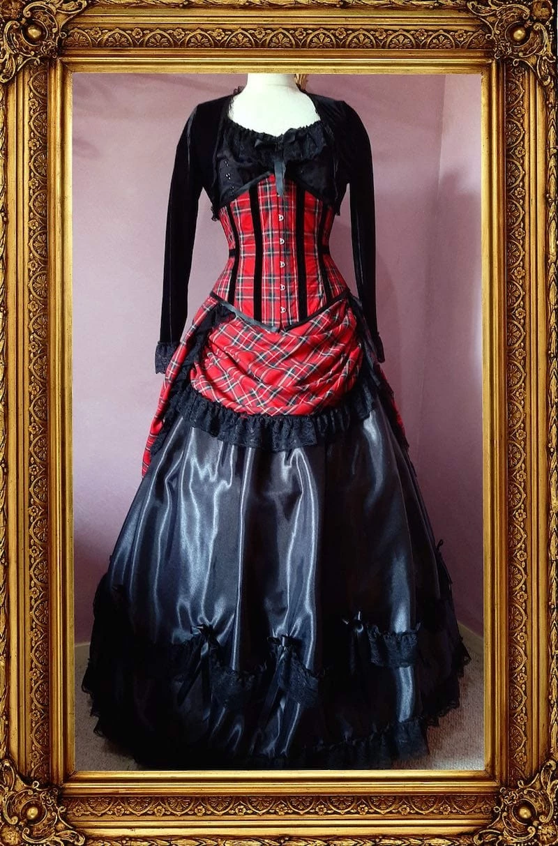 Gallery Serpentine Victorian Punk Ball Gown Set 5 Gallery Serpentine Victorian Punk Ball Gown Set - Image 3