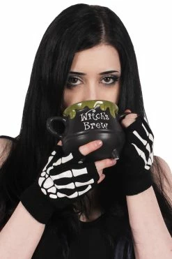 VampireFreaks Witch's Brew Oozing Cauldron Mug -AKUMU INK shop witches brew zoomin
